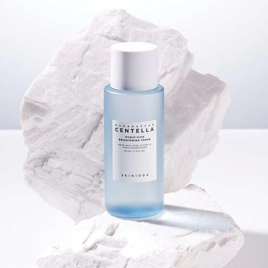 Hyalu-Cica Brightening Toner SKIN1004