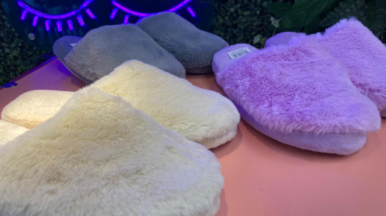 PANTUFLA ESTILO LISA