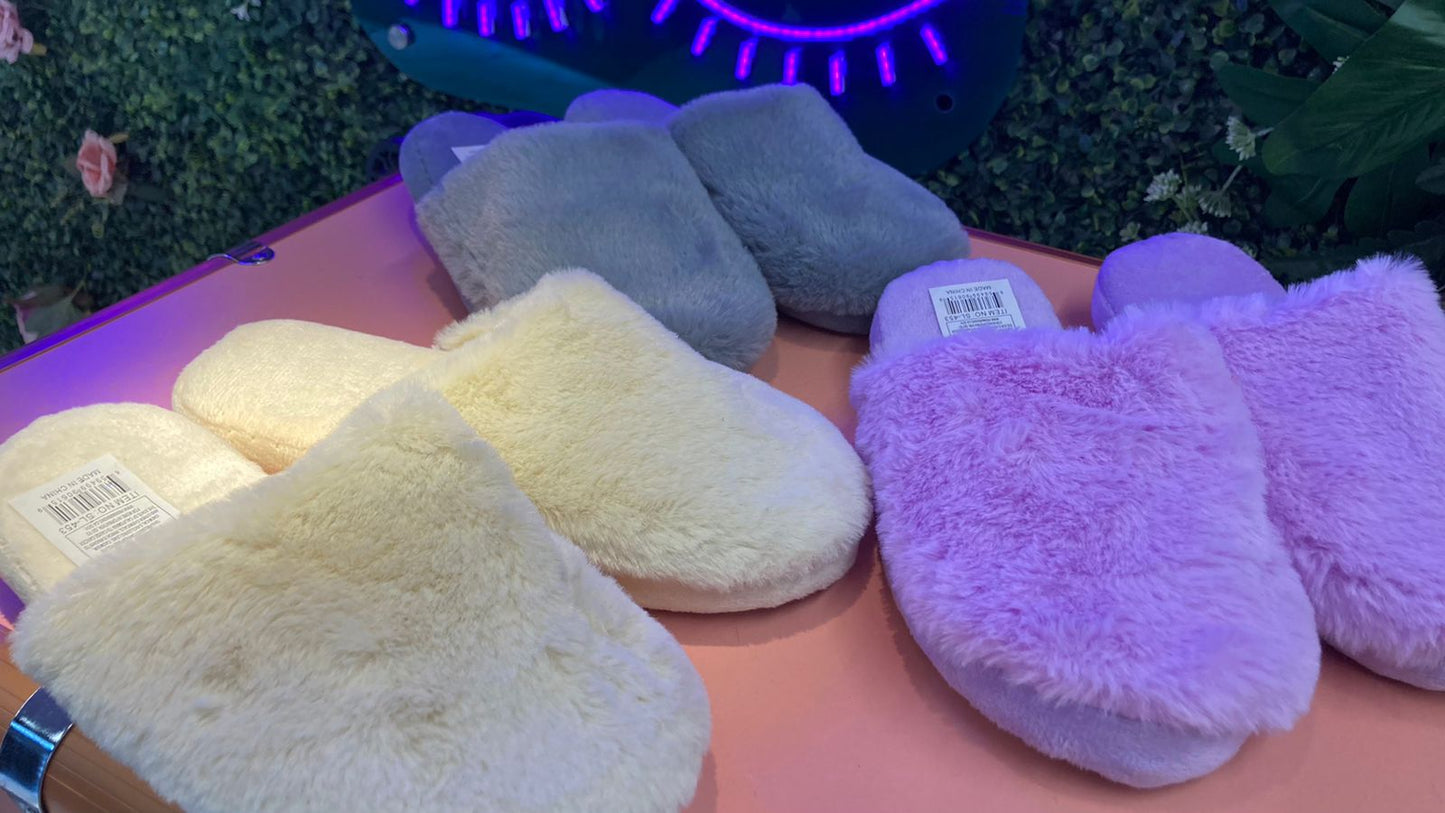 PANTUFLA ESTILO LISA