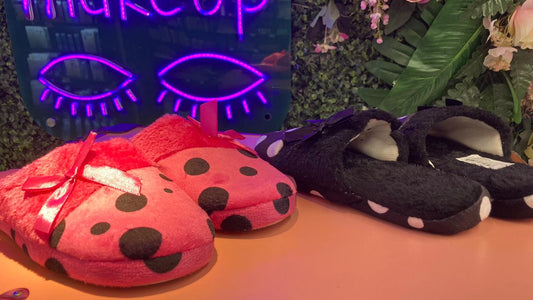 PANTUFLA ESTILO CIRCULOS CON MOÑO