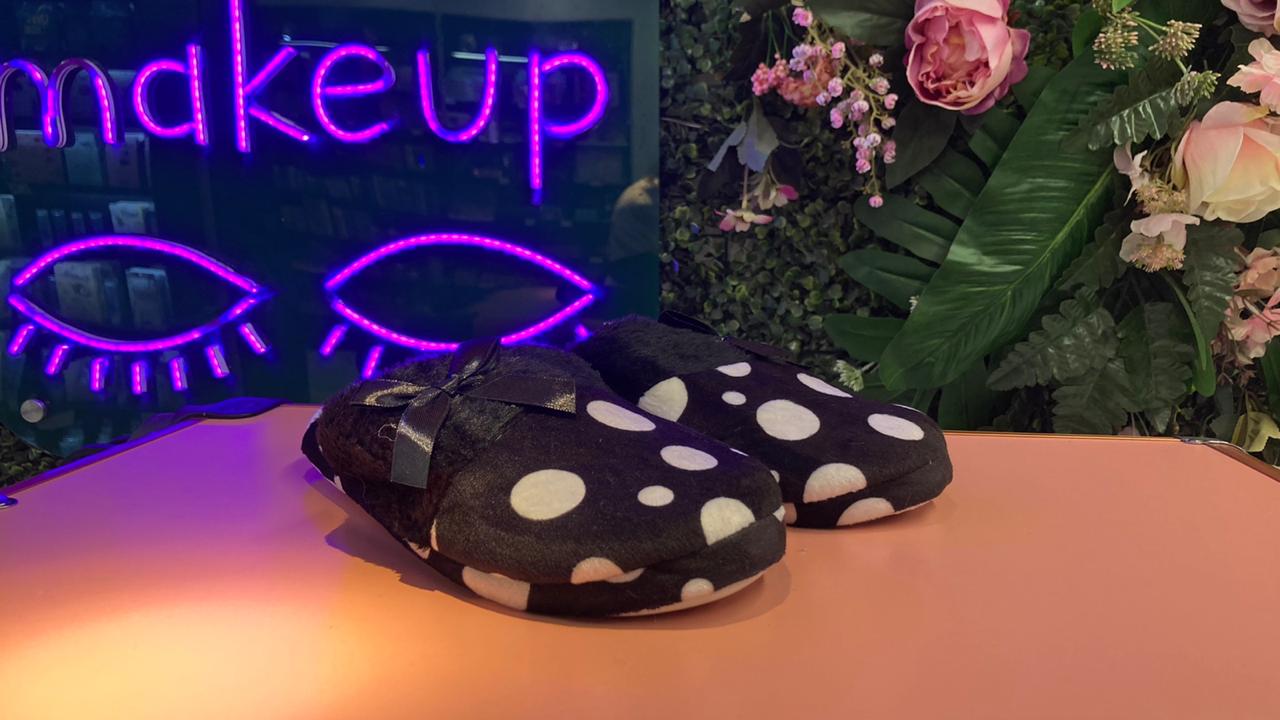 PANTUFLA ESTILO CIRCULOS CON MOÑO