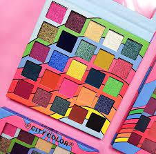 PALETA DE SOMBRAS TRIPPY-CITY COLR